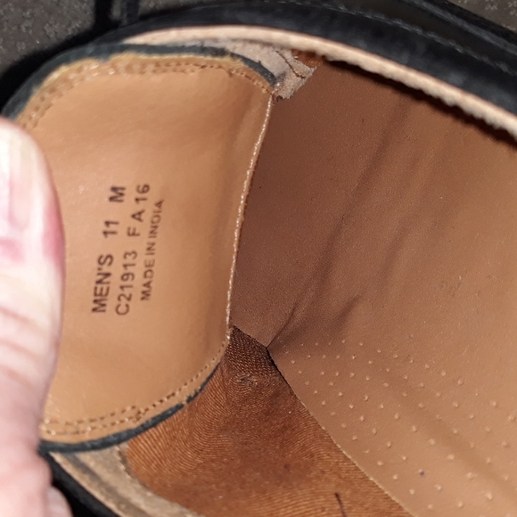 Cole Haan black cap toe lace Oxfords. Size 11 main image 10